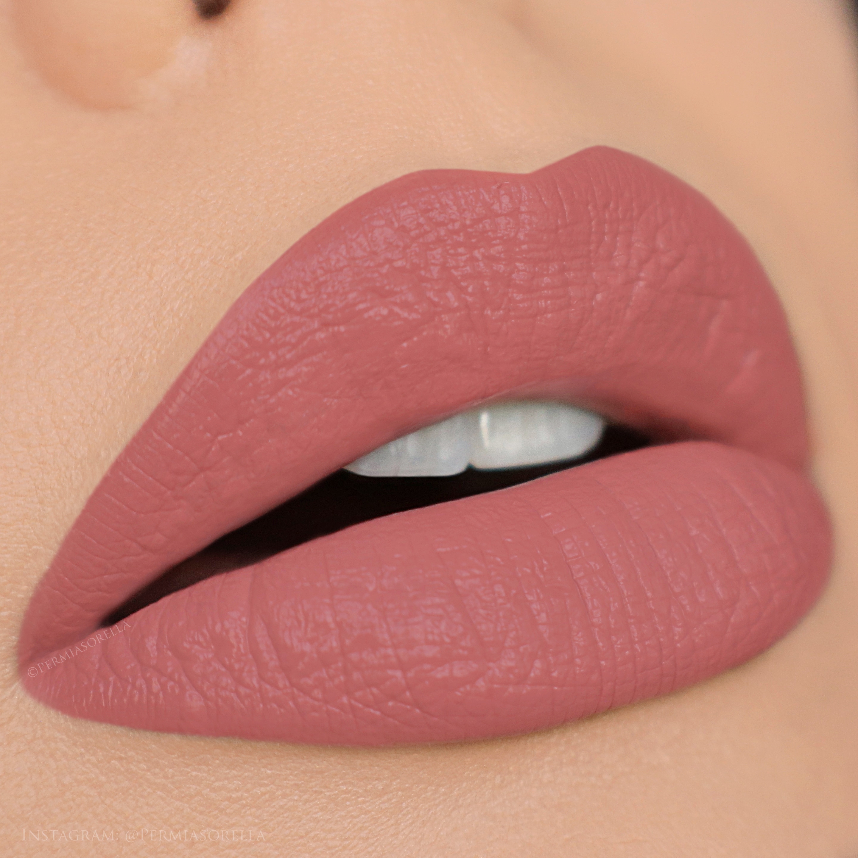 Youngblood Hydrating Liquid Lip Crème Cashmere 4.5ml - Матова помада для губ - фото №1 Youngblood Hydrating Liquid Lip Crème Cashmere 4.5ml - Матова помада для губ - фото №1